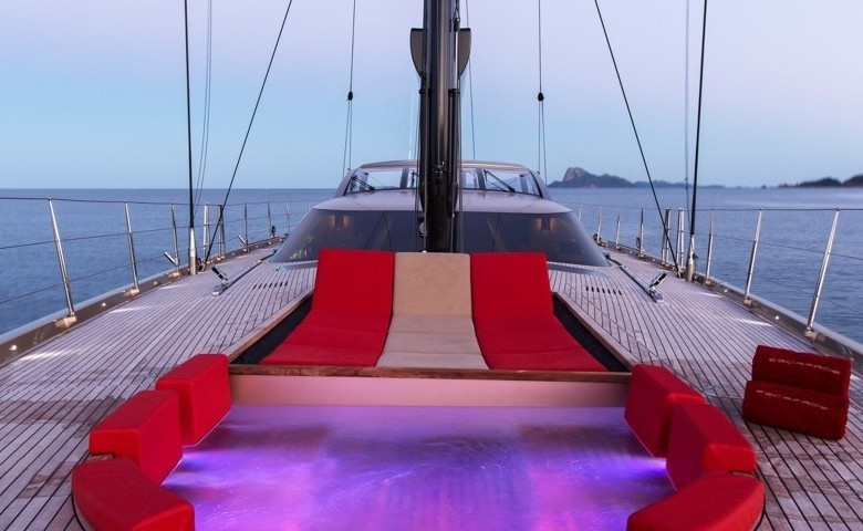 The 38m Yacht ESCAPADE