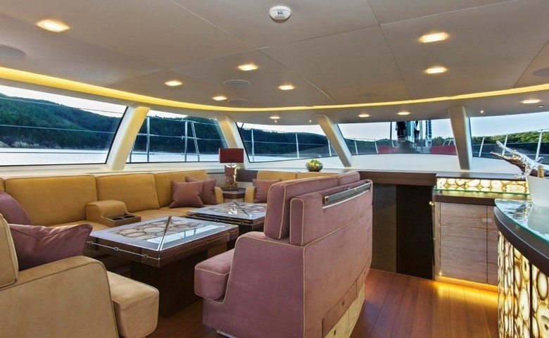 The 38m Yacht ESCAPADE
