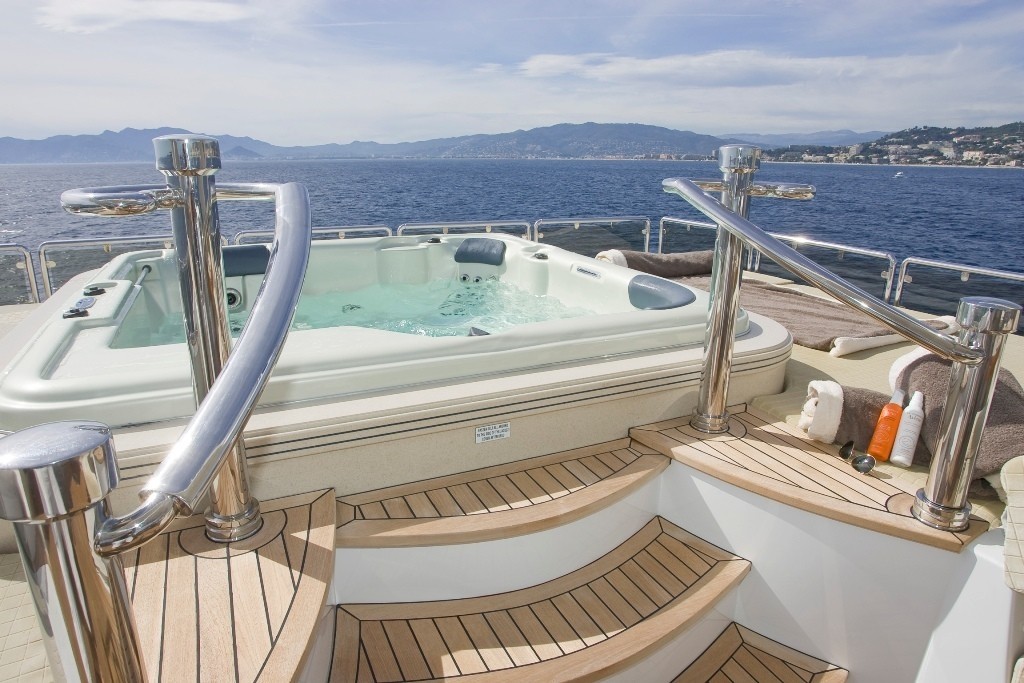 Jacuzzi Pool On Yacht GRENADINES III