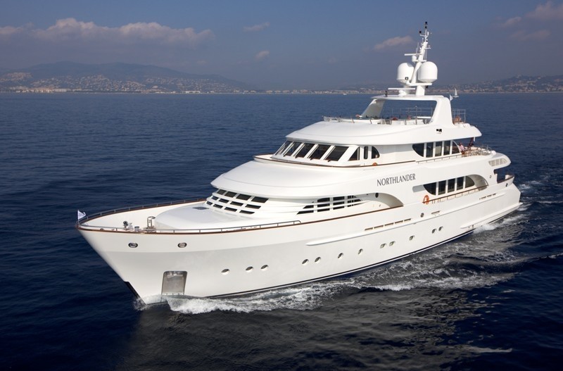 Fore: Yacht NORTHLANDER's Cruising Image