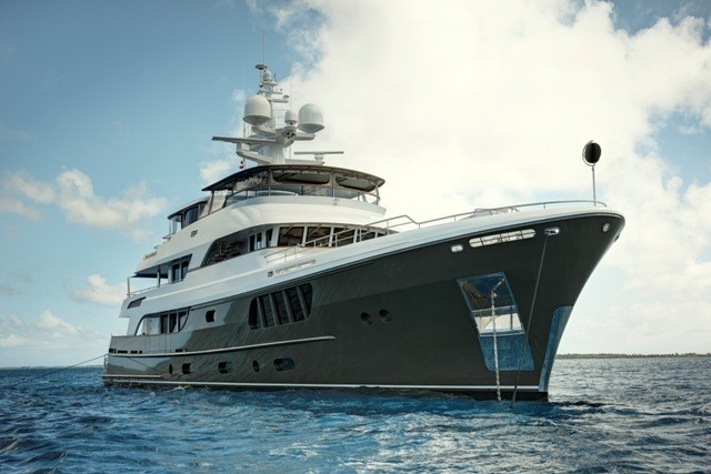 The 39m Yacht CARYALI