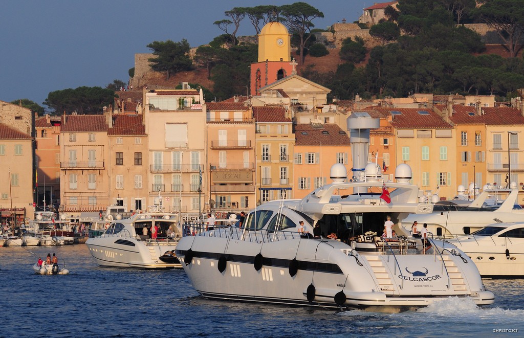 In Portside On Board Yacht CELCASCOR