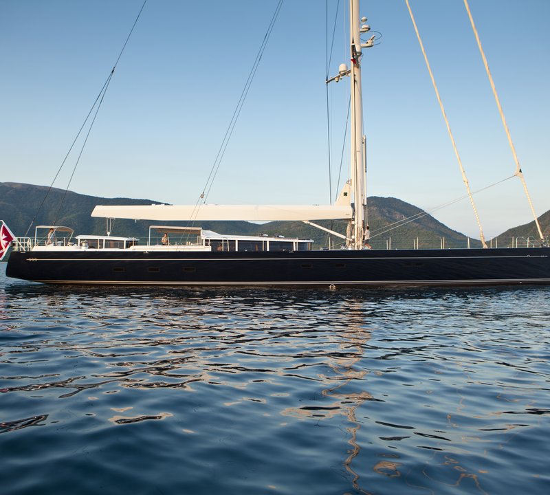 The 39m Yacht CINDERELLA IV