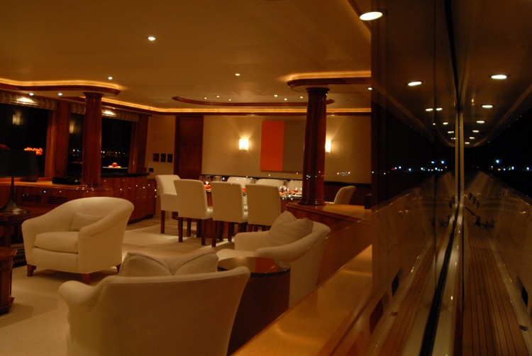 The 39m Yacht DONA LOLA