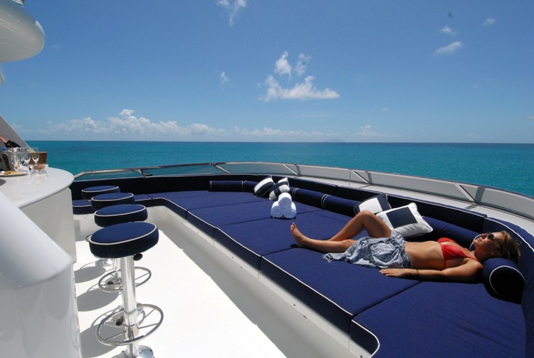 The 39m Yacht DONA LOLA