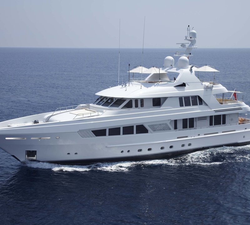 Cruising On Yacht KATHLEEN ANNE