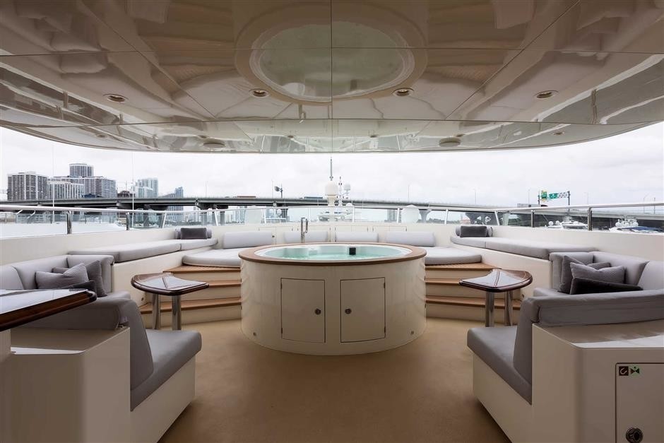 The 39m Yacht SAFIRA