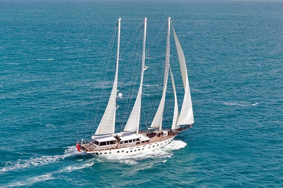 The 39m Yacht SOUTHERN CLOUD