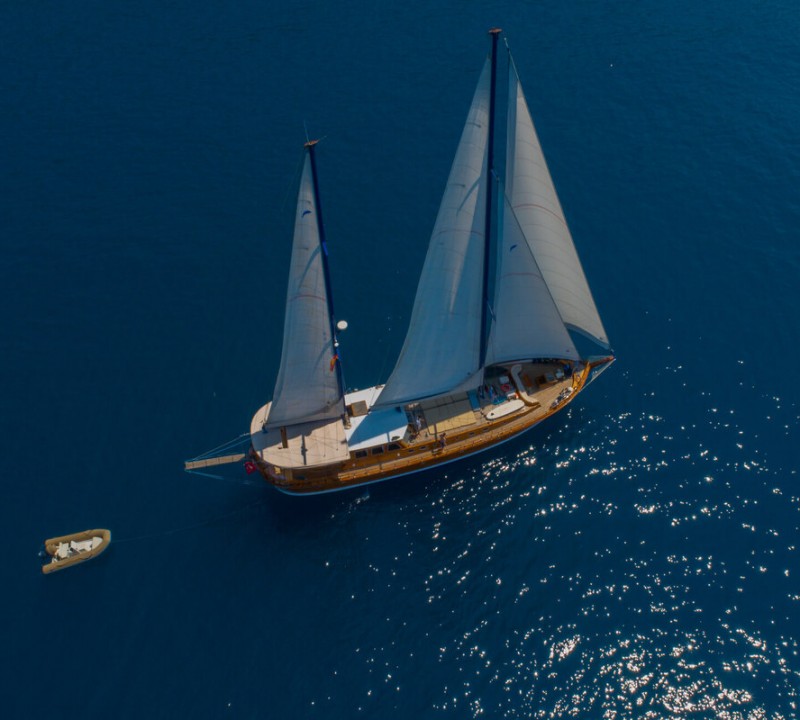 Kaptan Sevket With A Tender