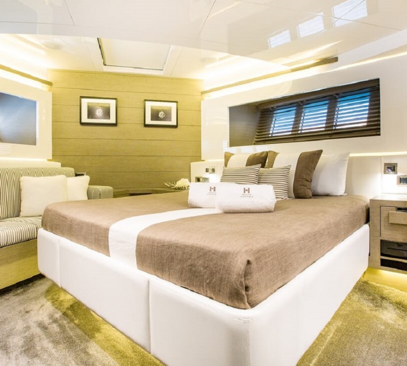 Double guest cabin