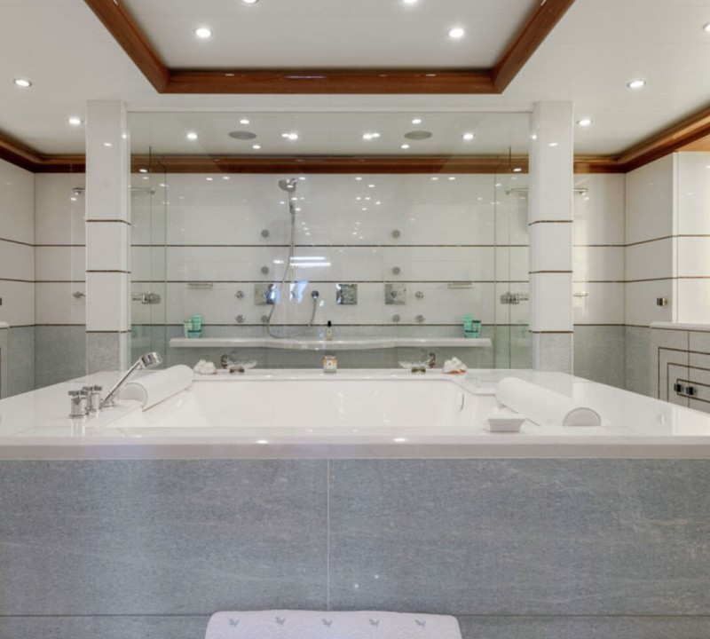 Owner's Suite Ensuite Bathroom