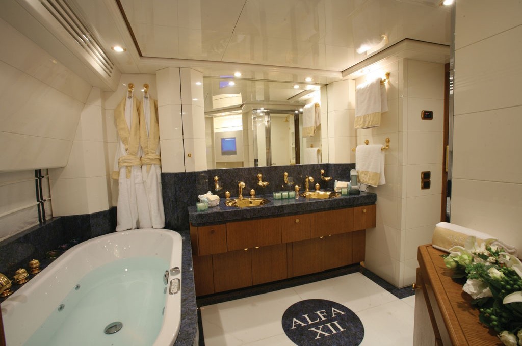 The 40m Yacht ALFA XII