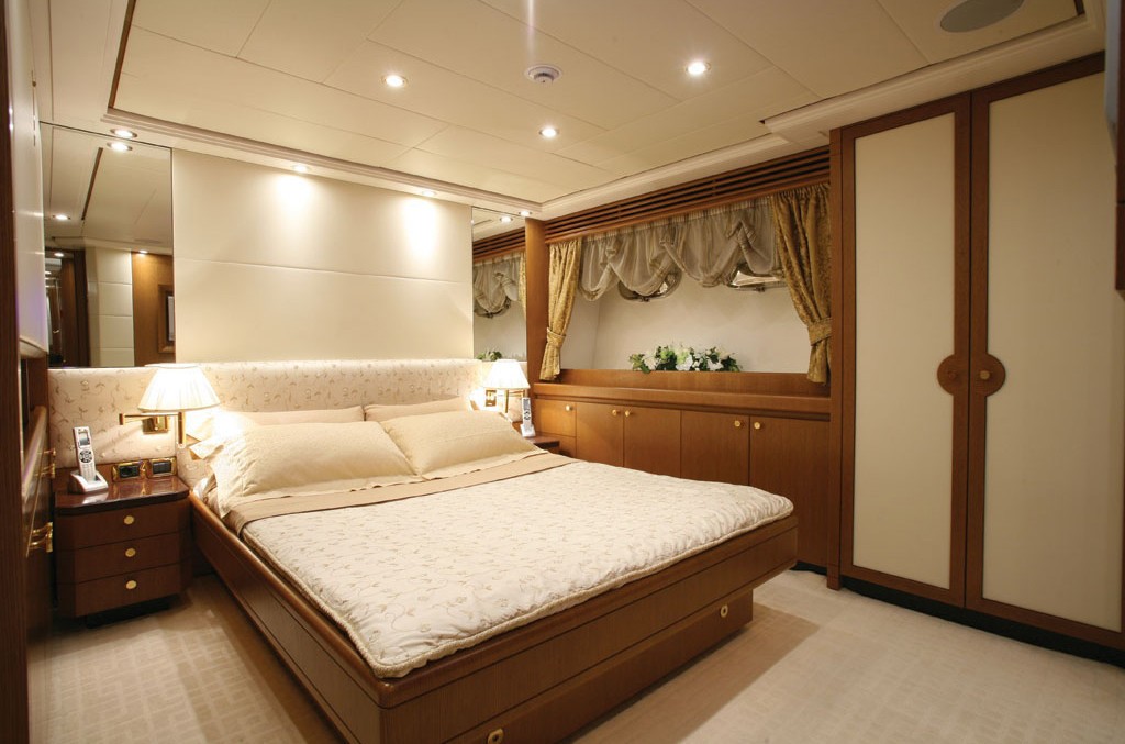 The 40m Yacht ALFA XII