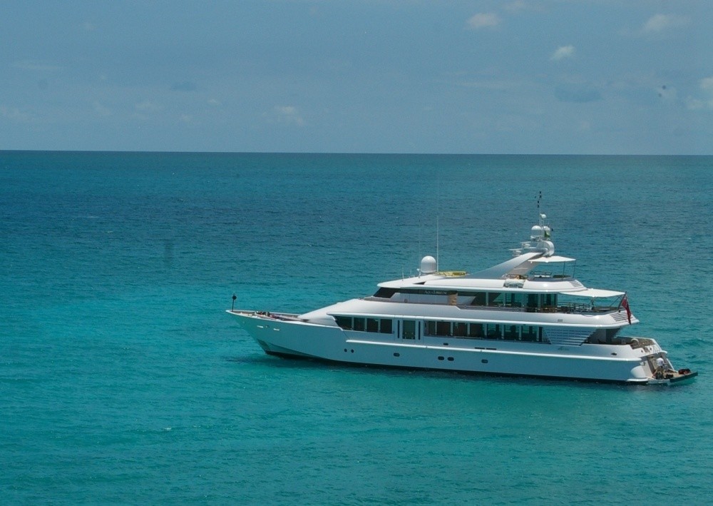 Overview On Board Yacht AQUALIBRIUM