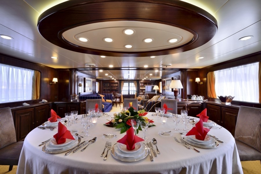 Eating/dining On Board Yacht