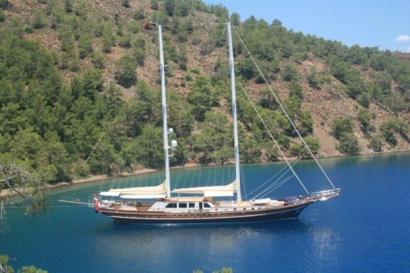 The 40m Yacht KAYA GUNERI V