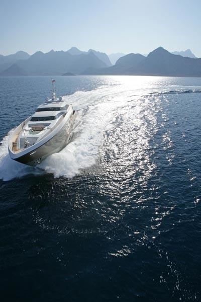 Forward Aspect: Yacht NAMASTE 8's Cruising Captured