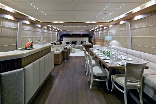 Eating/dining With Drinks Bar On Board Yacht O'PATI