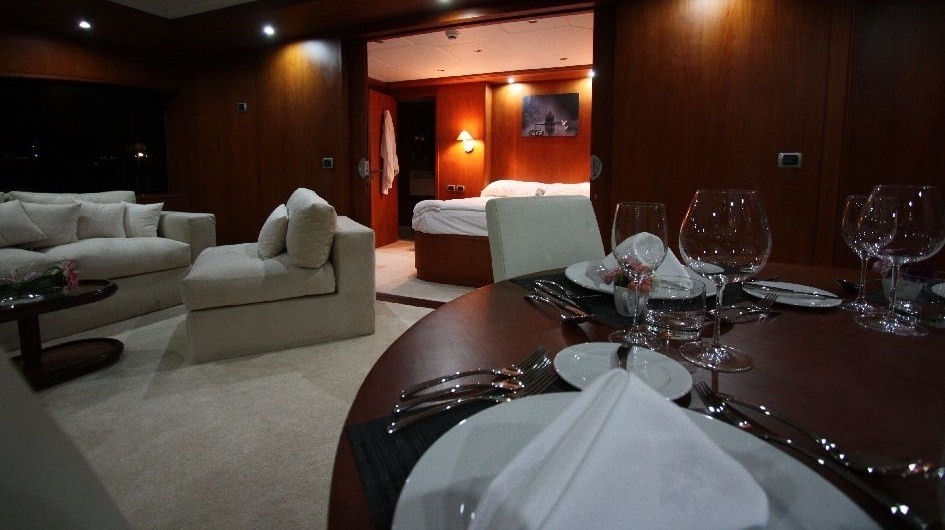 Eating/dining Saloon On Yacht SEVEN SPICES