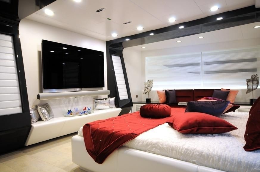 The 41m Yacht AZRA