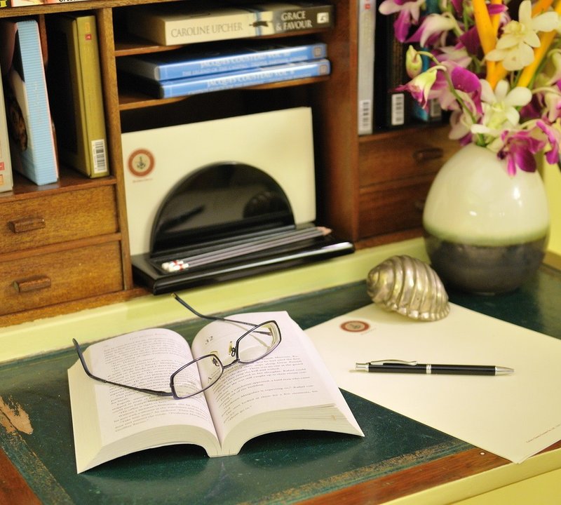 Work Desk Details On Yacht CALISTO