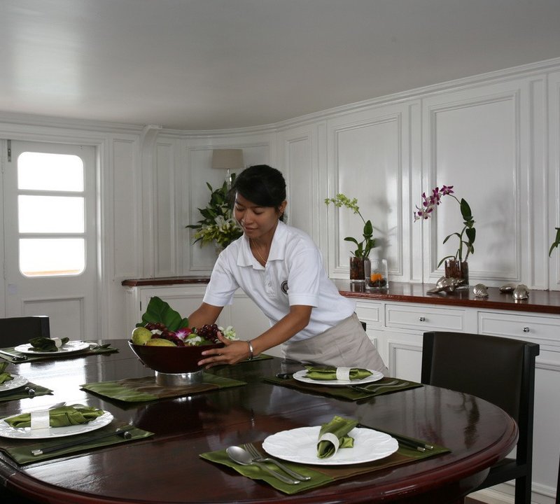 Eating/dining Zone On Yacht CALISTO