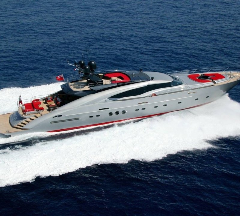 Profile Aspect: Yacht DRAGON's Cruising Captured