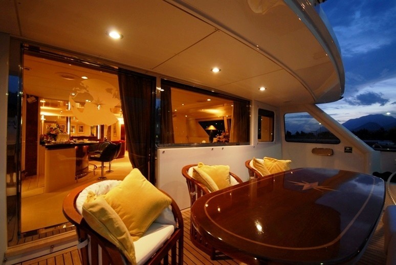 External Eating/dining On Board Yacht LADYSHIP