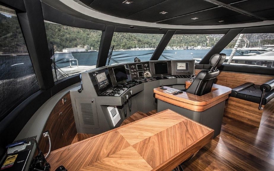 The 41m Yacht MY STEEL