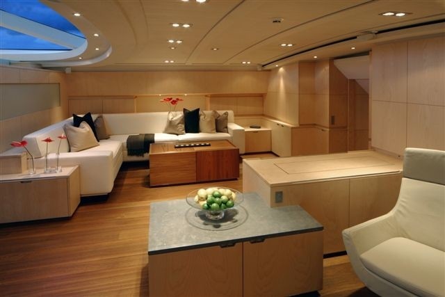 The 42m Yacht BELLA RAGAZZA
