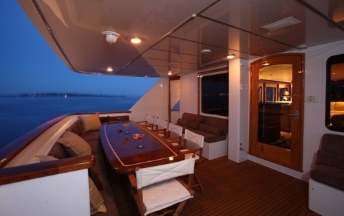 Evening: Yacht DAYDREAM's Aft Deck Eating/dining Image