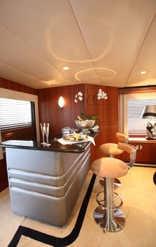 Drinks Bar Premier Saloon Aboard Yacht DAYDREAM