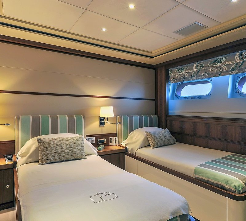 The 42m Yacht IDEFIX