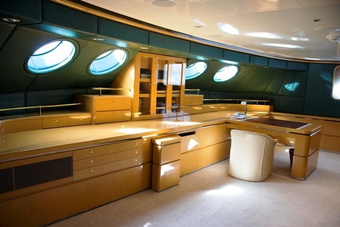 Main Master Sitting Zone On Board Yacht MAVERICK II