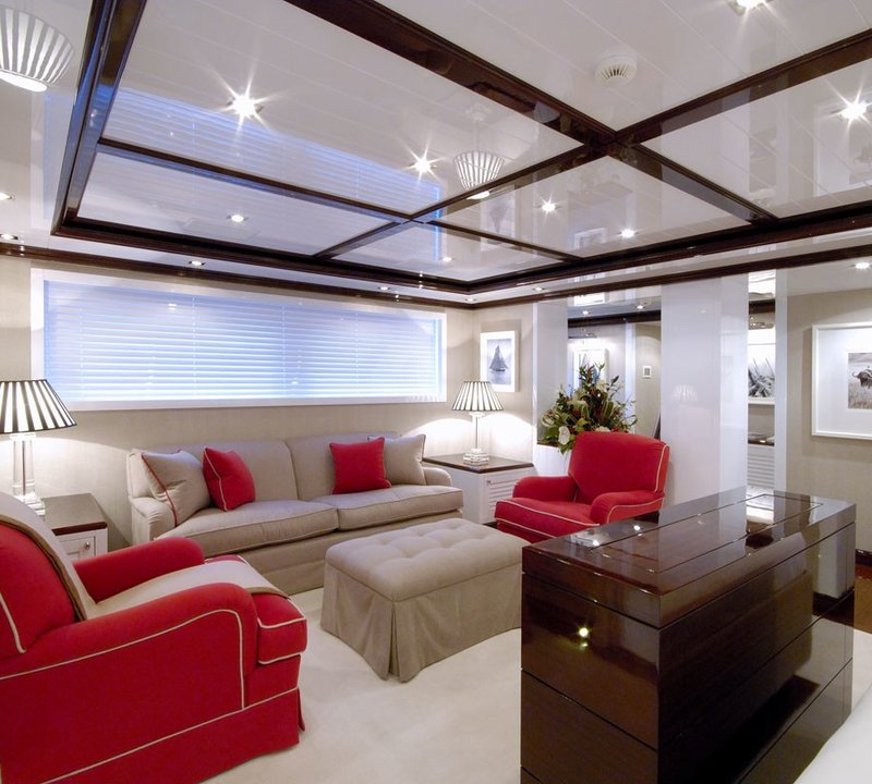 Main Master Sitting Zone On Yacht OXYGEN