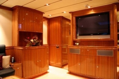 Screening: Yacht THIS IS US's Main Master Cabin Image