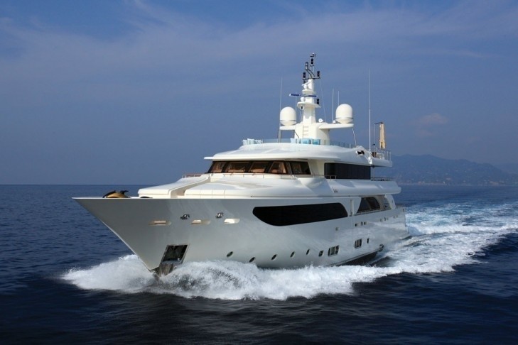 Cruising Fore On Board Yacht HANA