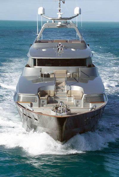 Ship's Bow: Yacht SILVER DREAM's Cruising Photograph