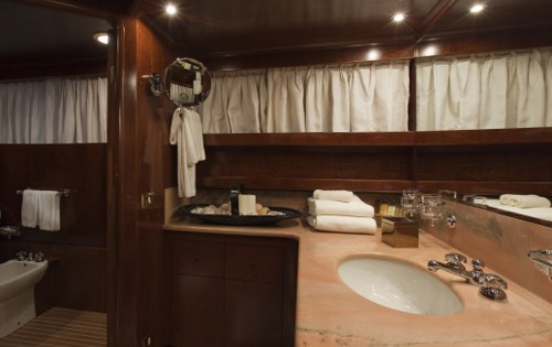 VIP Bath On Yacht SIRAHMY