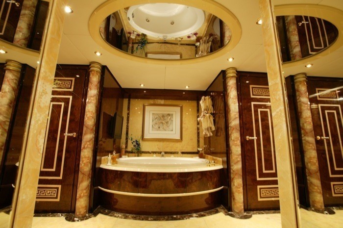 Main Master Bath Aboard Yacht WORLD IS NOT ENOUGH