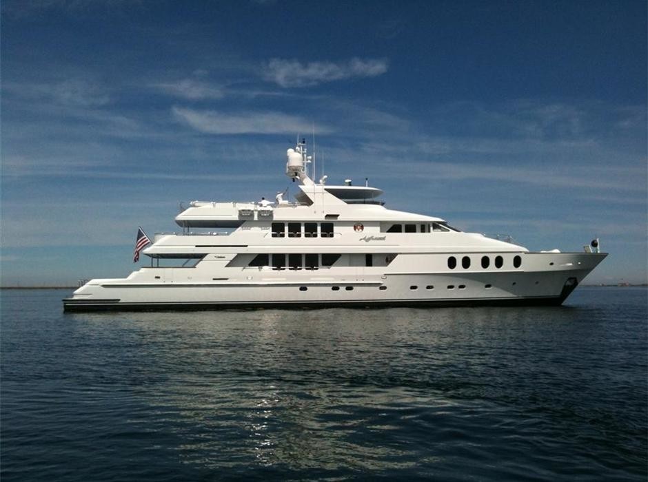 The 44m Yacht I LOVE THIS BOAT