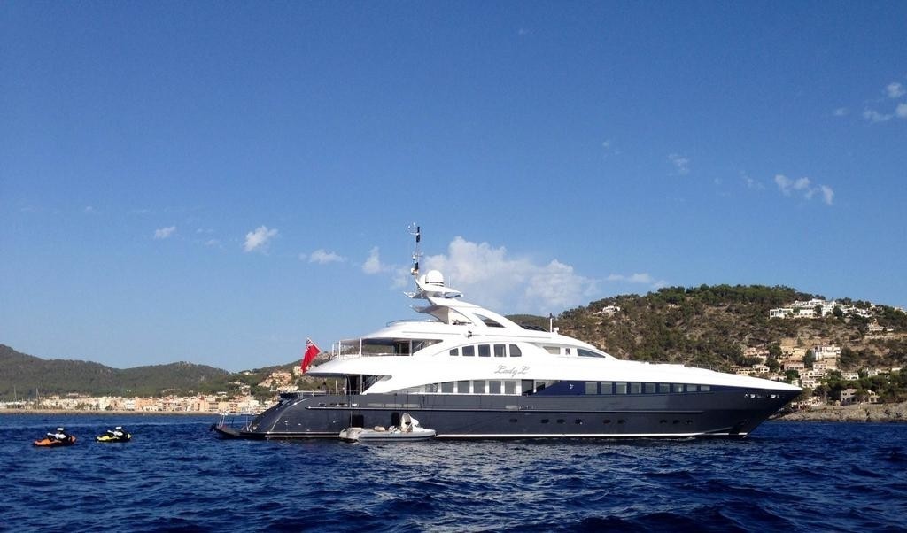 The 44m Yacht LADY L