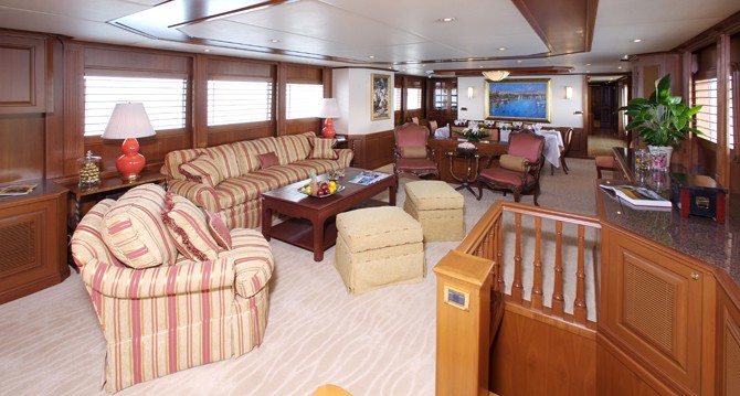 Daytime: Yacht PRAXIS's Saloon Captured