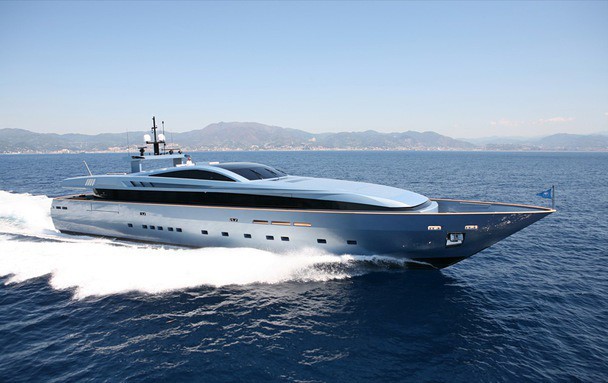 Cruising On Board Yacht SEAKID