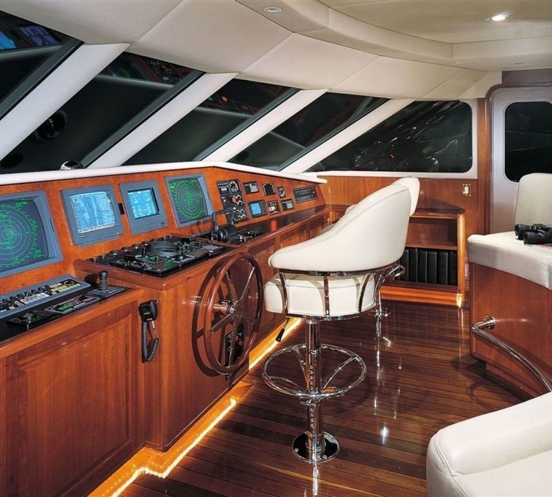Bridgedeck On Board Yacht ATTITUDE