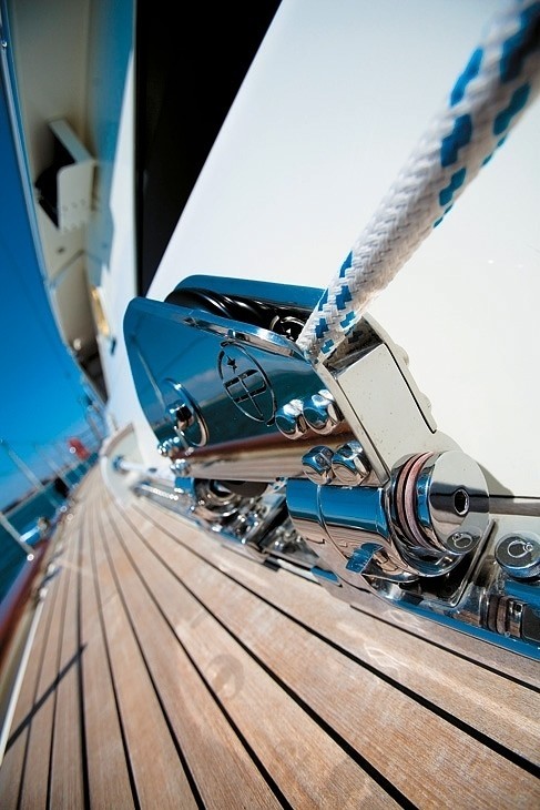 Deck: Yacht HERITAGE's Close Up Captured