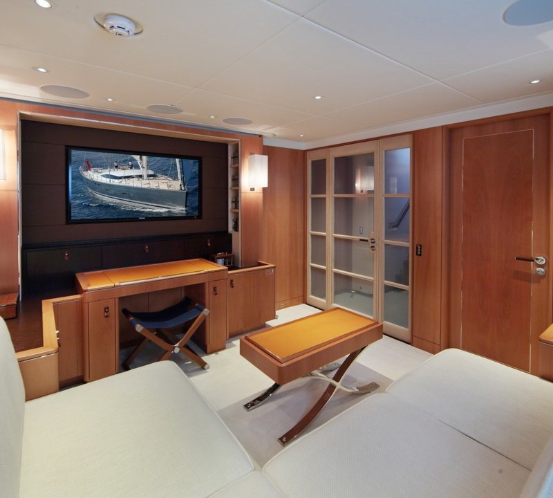 saloon