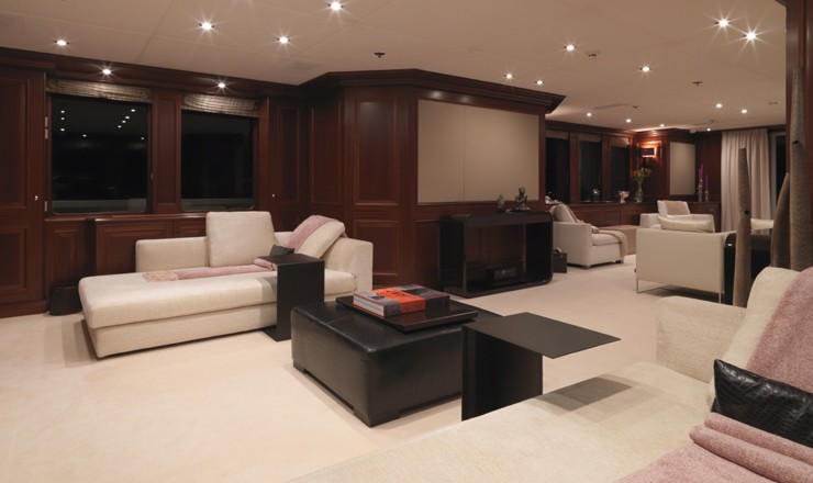 Top Saloon Aboard Yacht MY LITTLE VIOLET