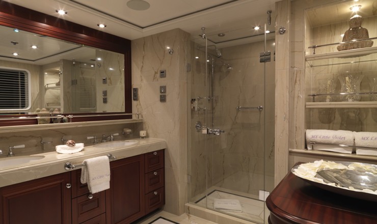 Main Master Bath Aboard Yacht MY LITTLE VIOLET