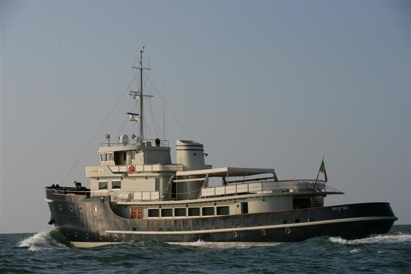 Overview: Yacht PROMETEJ's Cruising Captured